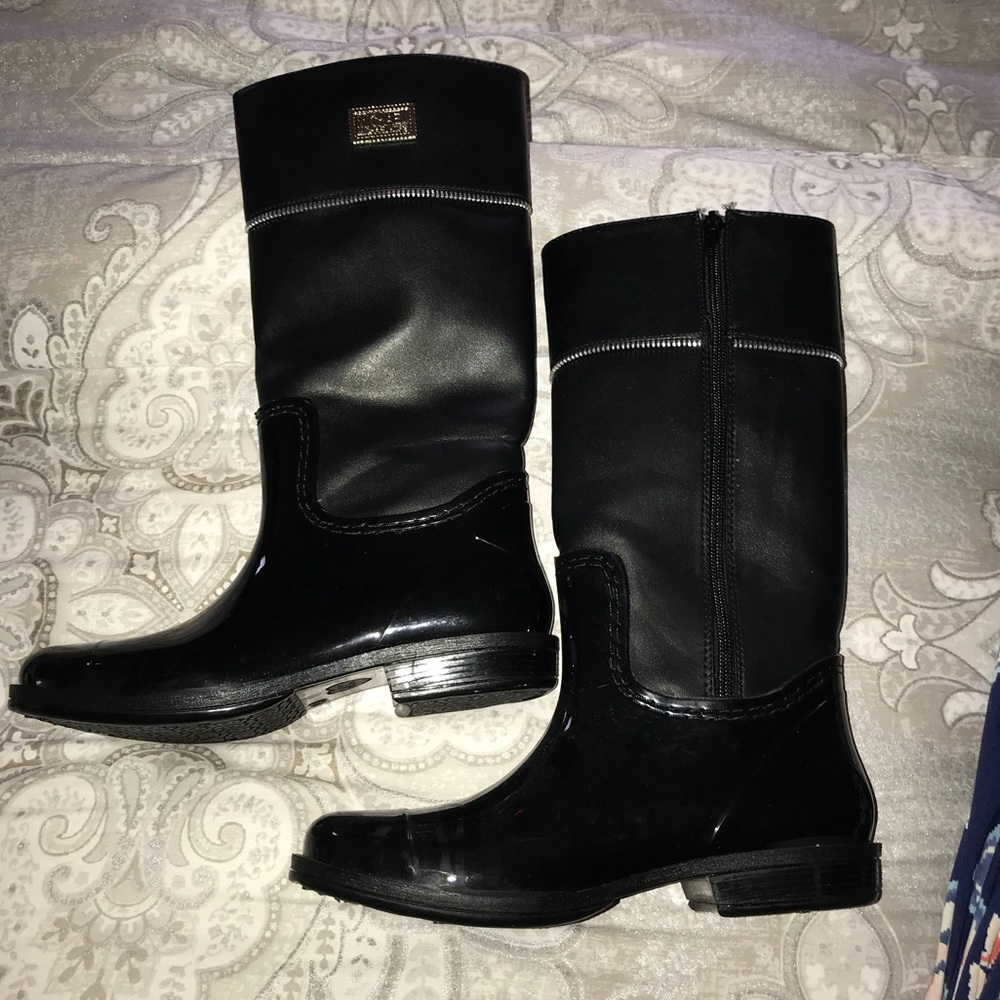 Michael Kors rain boots. Sz 4 in kids